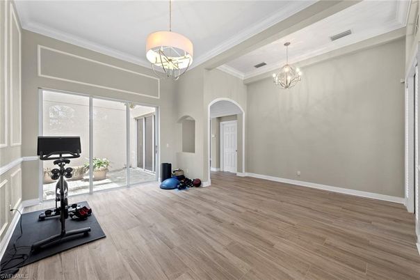 Chandelier, Fitness Equipment, Interior, Wood Texture Flooring