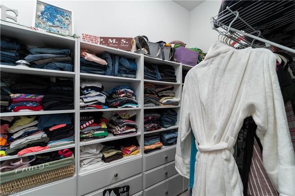 Interior, Walk-in Closets
