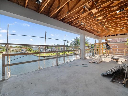 Exterior, Wooden Beams