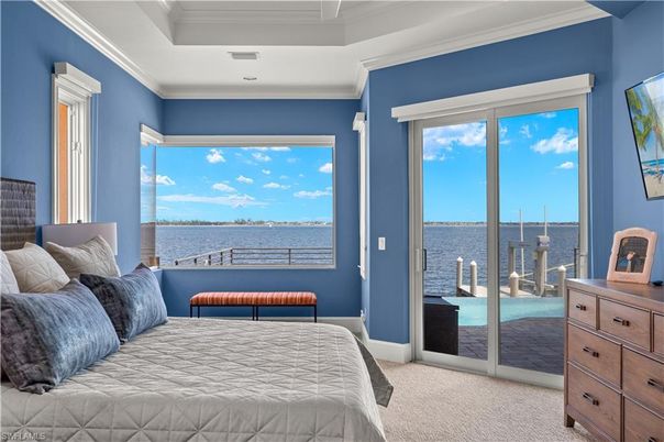 Bedroom, Interior, Water