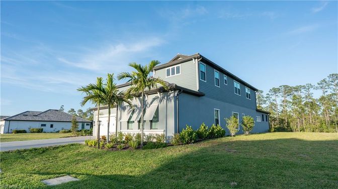 Backyard, Exterior, Facade, Farmhouse