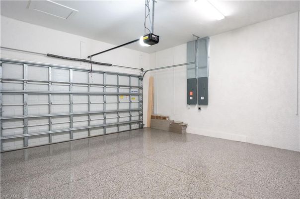 Garage, Interior