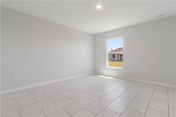 Empty room, Interior, Marble, Recessed Lighting