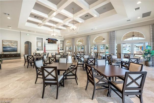 Dining room, Interior, Pendant Lights, Recessed Lighting