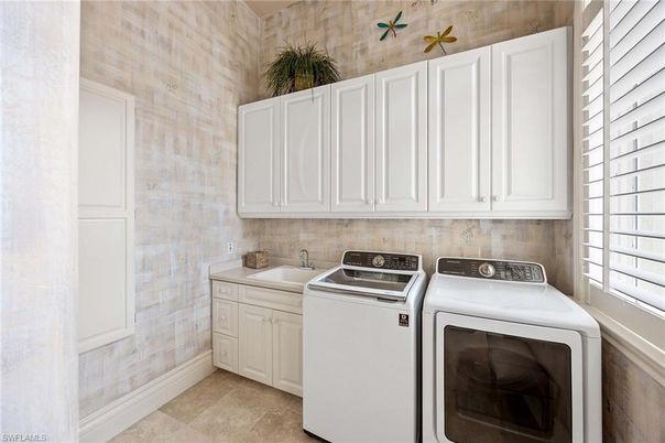 Interior, Washer