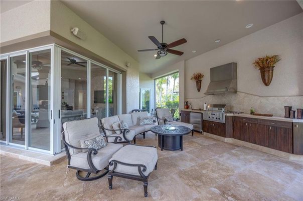 Interior, Kitchen, Living room, Recessed Lighting, Stainless Steel Appliances