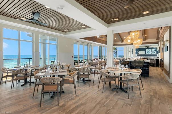 Chandelier, Dining room, Interior, Recessed Lighting, Water, Wood Texture Flooring
