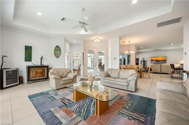 Chandelier, Dining room, Interior, Living room, Recessed Lighting