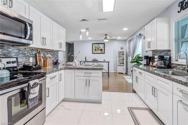 Interior, Kitchen, Recessed Lighting