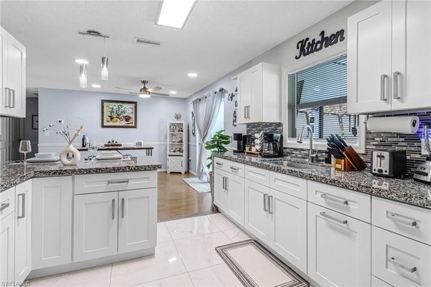 Interior, Kitchen, Pendant Lights, Recessed Lighting