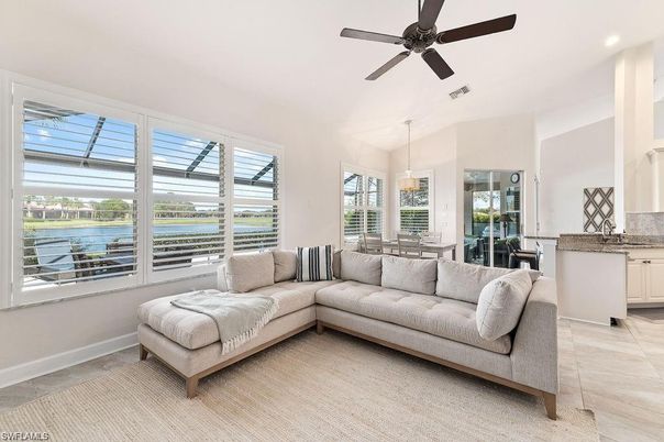 Dining room, Interior, Living room, Pendant Lights, Recessed Lighting, Water