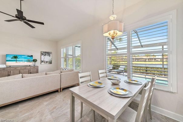 Dining room, Interior, Living room, Pendant Lights