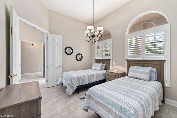 Bedroom, Interior, Pendant Lights