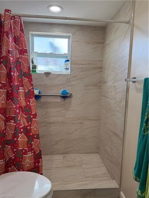 Bathroom, Interior, Marble Walls, Recessed Lighting
