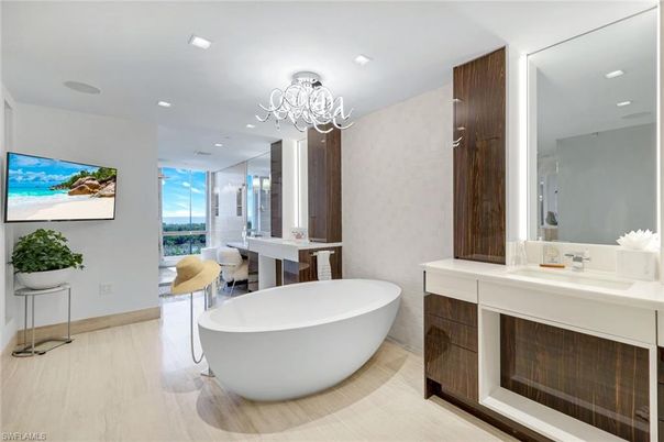 Bathroom, Chandelier, Free Standing Baths, Interior, Recessed Lighting, Wood Texture Flooring
