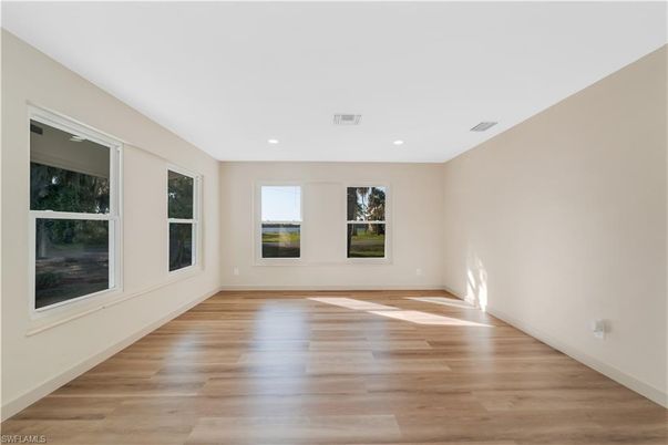 Empty room, Interior, Recessed Lighting, Wood Texture Flooring