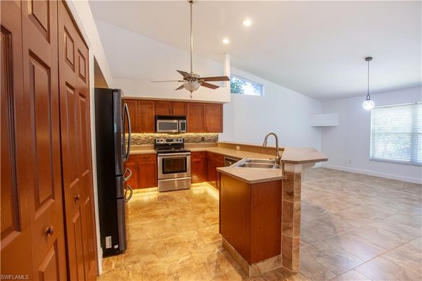 Interior, Kitchen, Pendant Lights, Recessed Lighting, Stainless Steel Appliances