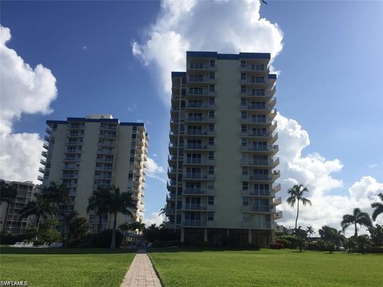 Exterior, Facade, Condo Building