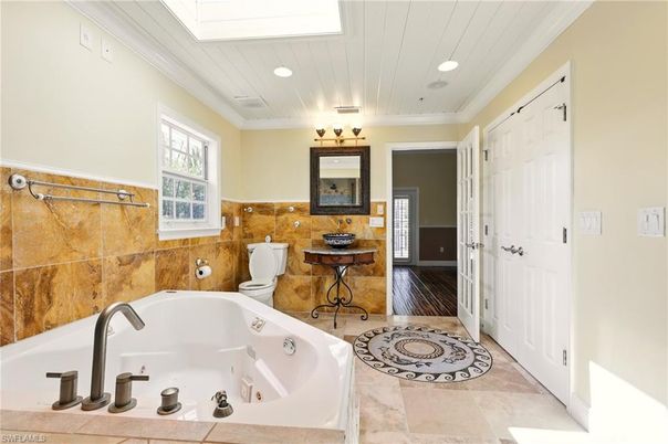 Bathroom, Interior, Recessed Lighting, Wood Texture Flooring
