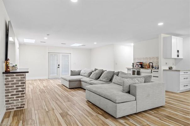 Interior, Kitchen, Living room, Recessed Lighting, Wood Texture Flooring