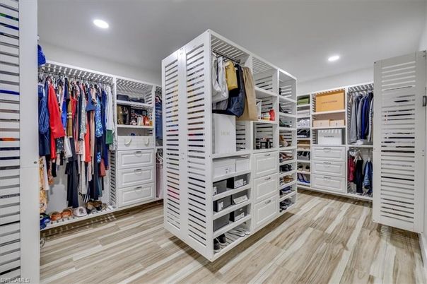 Interior, Recessed Lighting, Walk-in Closets, Wood Texture Flooring