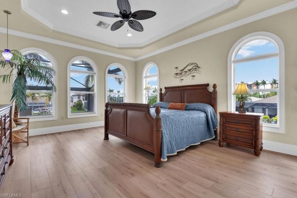 Bedroom, Interior, Pendant Lights, Recessed Lighting, Wood Texture Flooring