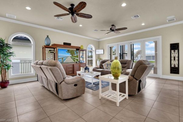 Interior, Living room, Recessed Lighting, Water
