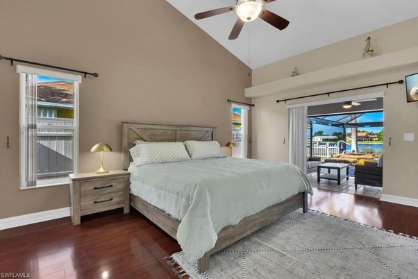 Bedroom, Interior, Water, Wood Texture Flooring