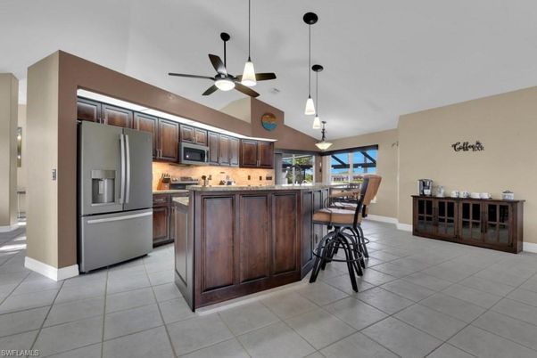 Interior, Kitchen, Pendant Lights, Stainless Steel Appliances