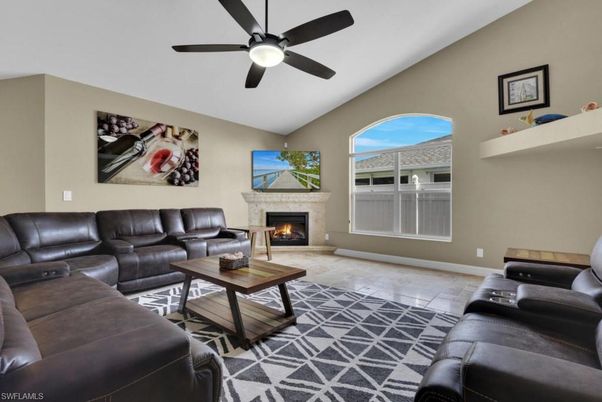 Fireplace, Interior, Living room