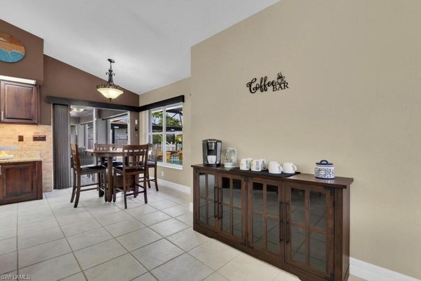 Dining room, Interior, Pendant Lights