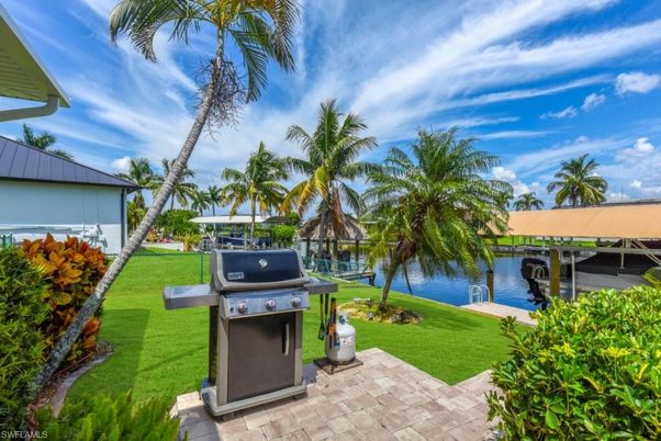 Backyard, Exterior, Water