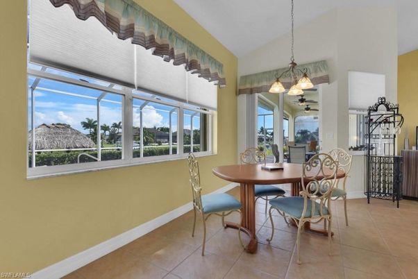 Dining room, Interior, Pendant Lights