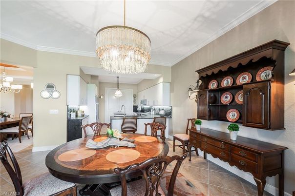Chandelier, Dining room, Interior