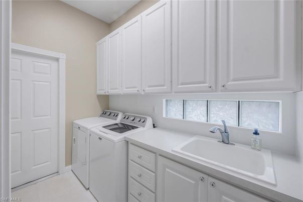 Interior, Washer