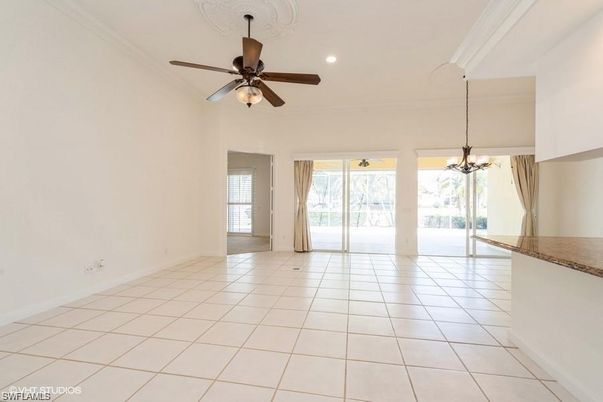 Chandelier, Empty room, Interior, Recessed Lighting