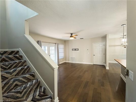 Interior, Pendant Lights, Wood Texture Flooring