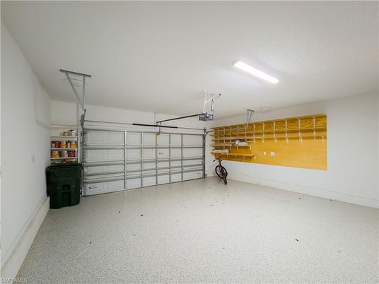 Garage, Interior