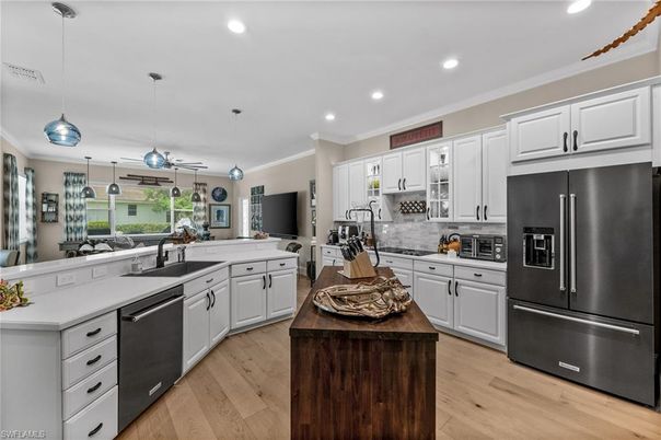 Interior, Kitchen, Pendant Lights, Recessed Lighting, Wood Texture Flooring