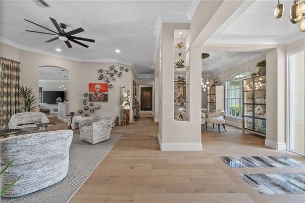 Interior, Living room, Pendant Lights, Recessed Lighting, Wood Texture Flooring