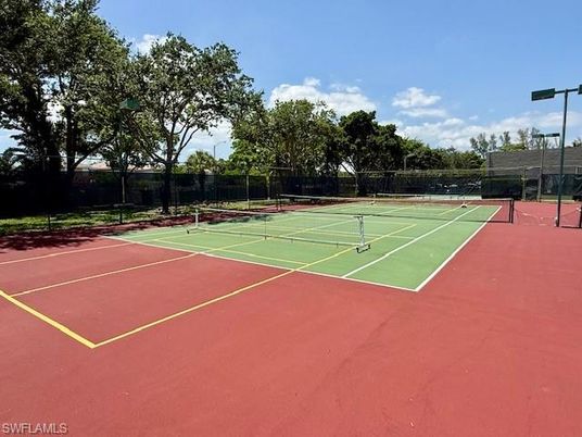Exterior, Tennis Courts