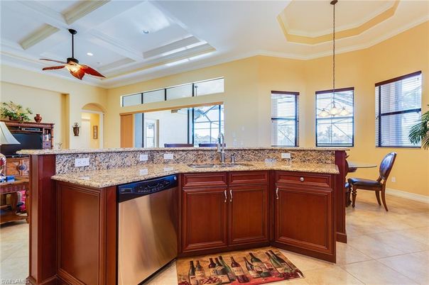 Dining room, Interior, Kitchen, Pendant Lights, Recessed Lighting