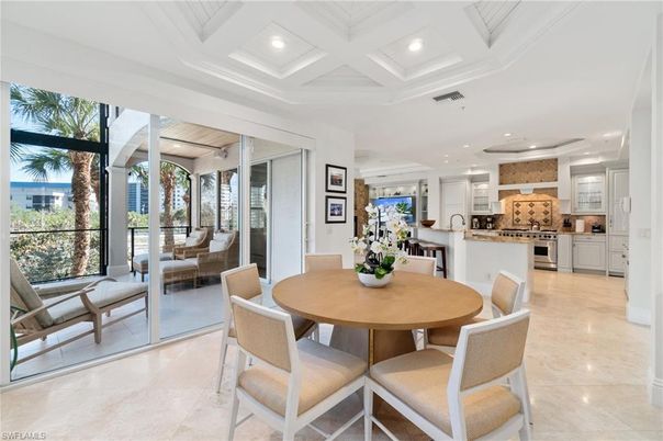 Dining room, Interior, Kitchen, Recessed Lighting, Stainless Steel Appliances