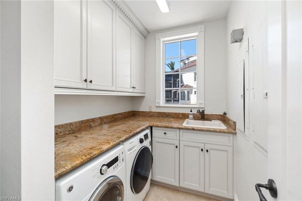 Interior, Washer