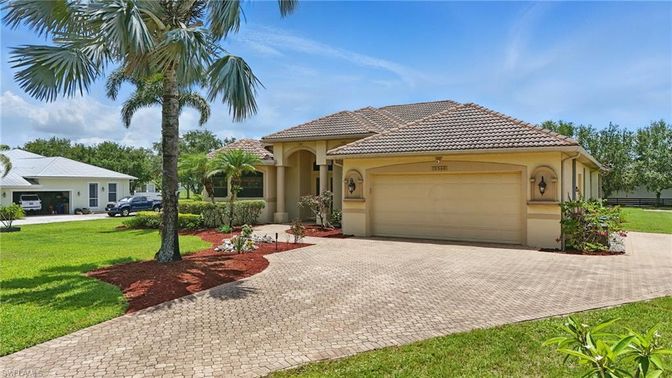 Attached, Backyard, Exterior, Facade, Mediterranean