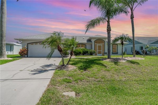 Attached, Backyard, Exterior, Facade, Ranch