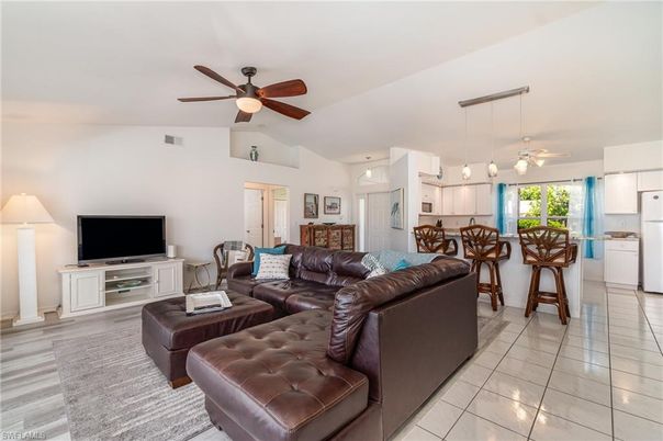 Interior, Kitchen, Living room, Pendant Lights