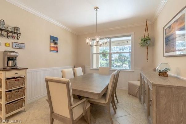 Dining room, Interior, Pendant Lights
