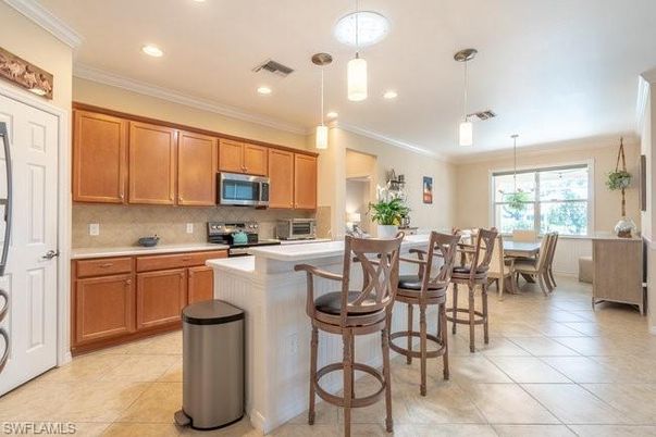 Dining room, Interior, Kitchen, Pendant Lights, Recessed Lighting