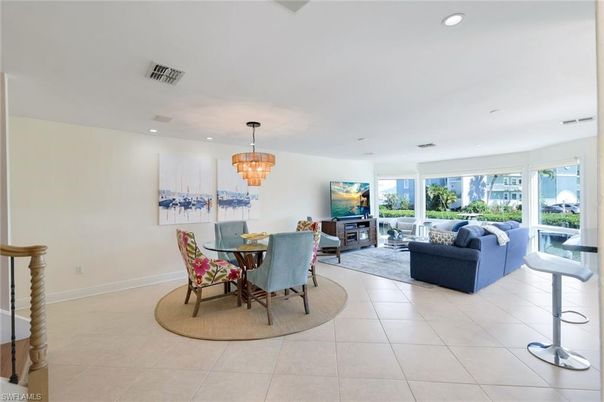 Chandelier, Dining room, Interior, Living room, Recessed Lighting